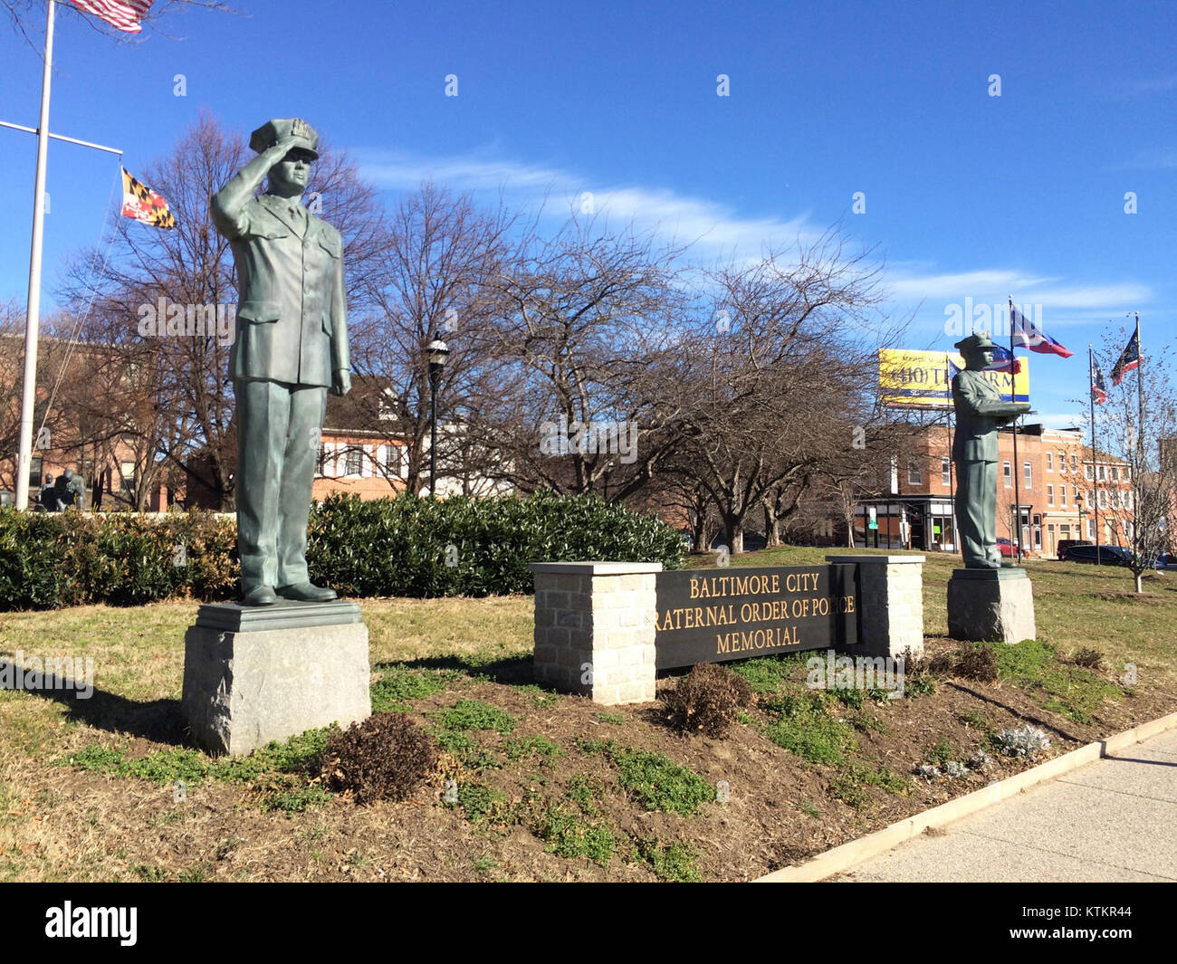 Le monument commémoratif de l'ordre fraternel de la police de la ville de Baltimore honore les sacrifices des agents chargés de l'application de la loi dans la ville. Il est le symbole de l'appréciation de la ville pour le dévouement et le service de ses forces de police. Banque D'Images