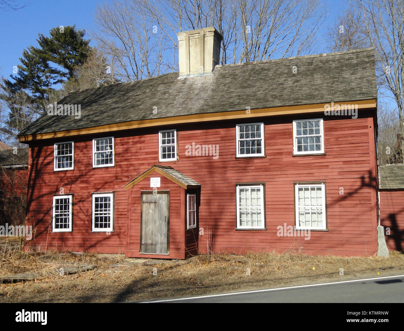 La maison Benjamin Abbot, photographiée sur cette image, est une structure historique située aux États-Unis. La maison est connue pour son architecture traditionnelle, représentant la conception et la construction résidentielles américaines. Banque D'Images