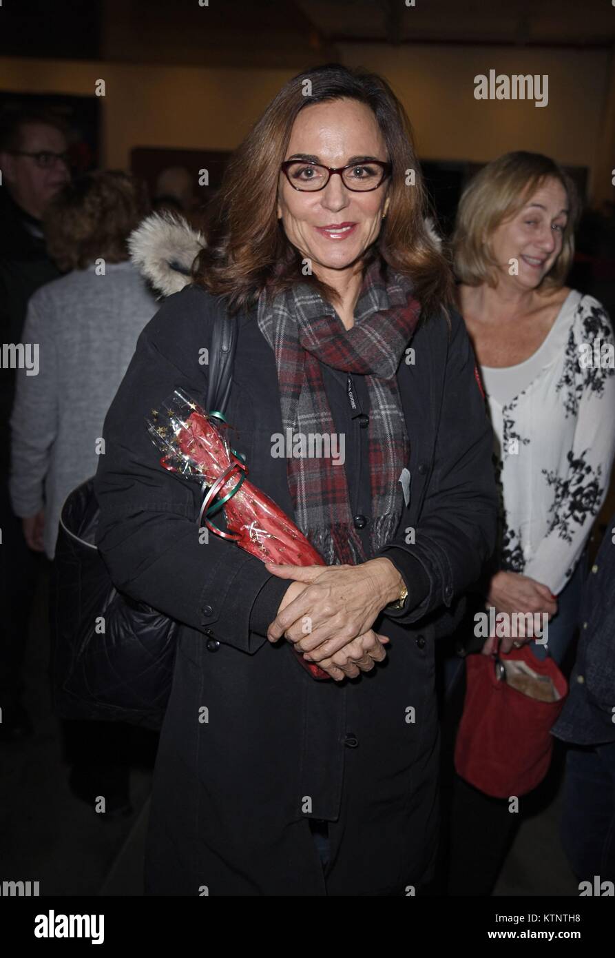 New York, NY, USA. Dec 27, 2017. Polly Draper, vu à jouer son 20e siècle blues du Pershing Square Centre Signature dehors et environ pour la célébrité Candids - WED, New York, NY Le 27 décembre 2017. Credit : Derek Storm/Everett Collection/Alamy Live News Banque D'Images