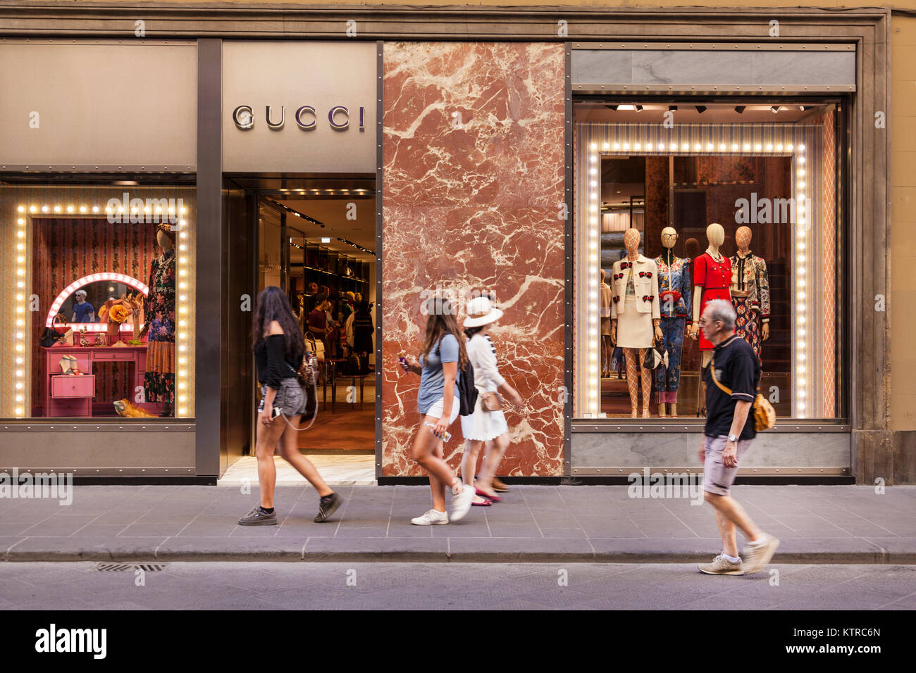 Gucci un magasin de détail Photo Stock - Alamy