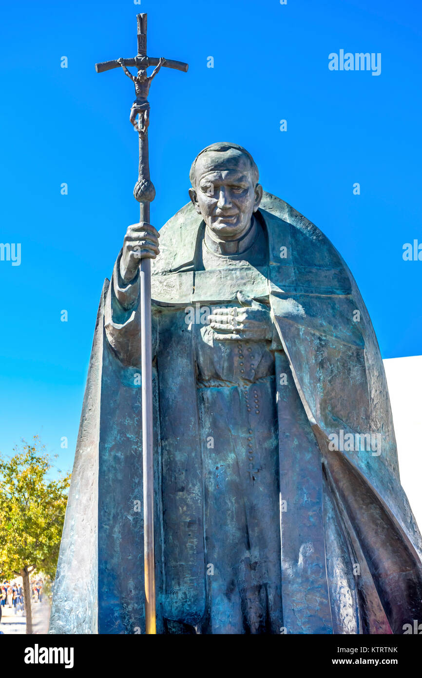 Le pape Jean-Paul II Basilique statue de Vierge du Rosaire Fatima au Portugal. Grand pape, qui croient à Fatima. Statue créé en 2008 par le sculpteur polonais Cz Banque D'Images