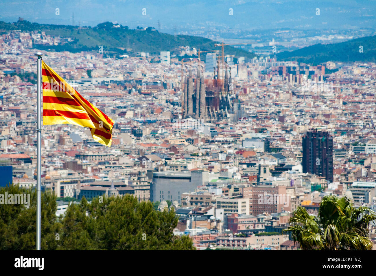 Vue sur Barcelone, vu de l'château de Montjuic, Espagne Banque D'Images