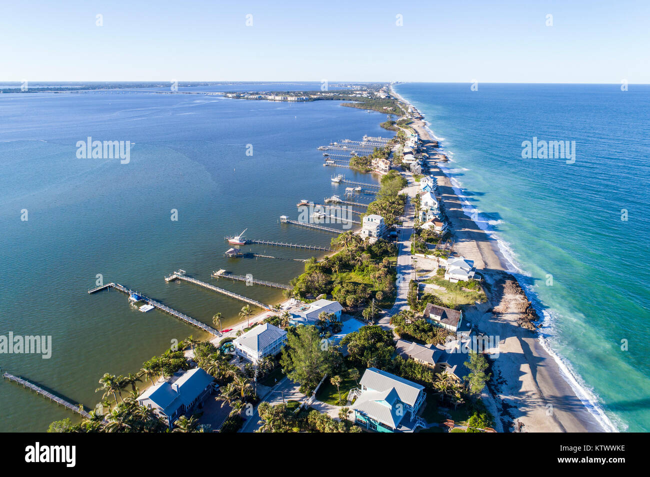 Florida Hutchinson Island Stuart Atlantic Ocean, Indian River Ecological Lagoon Sbaignoire Reef Beach, maisons avec vue aérienne depuis le dessus Banque D'Images