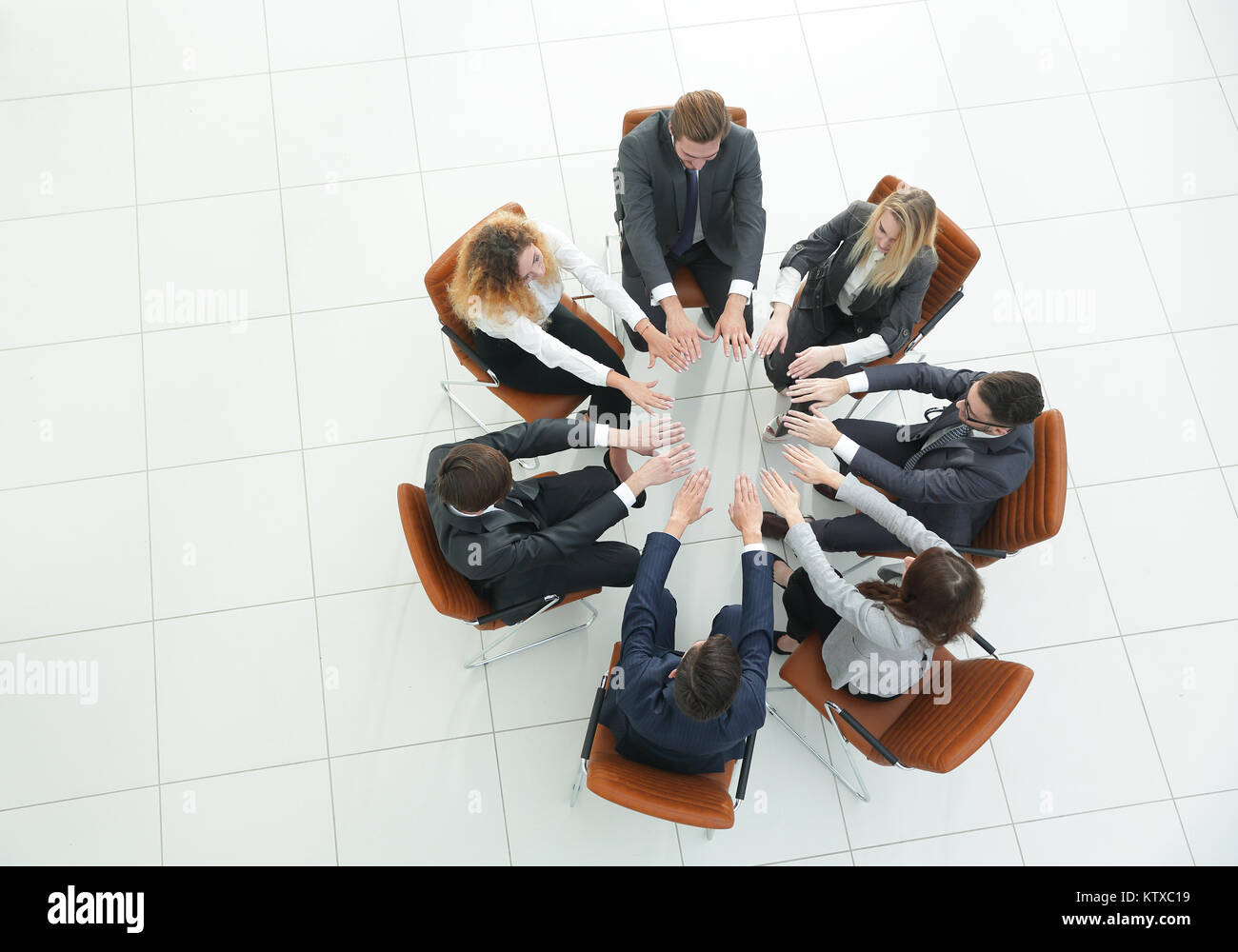 Vue d'en haut.équipe commerciale d'une leçon sur l'esprit d'équipe Banque D'Images