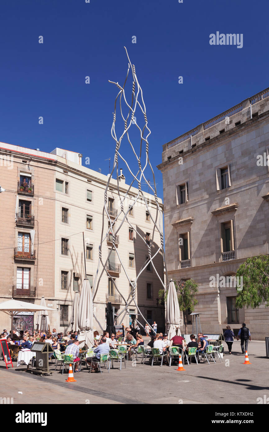 Sculpture en acier als Homenatge Castellers par Antoni Lliena i Font, Plaça de Sant Miguel, Barri Gotic, Barcelone, Catalogne, Espagne, Europe Banque D'Images