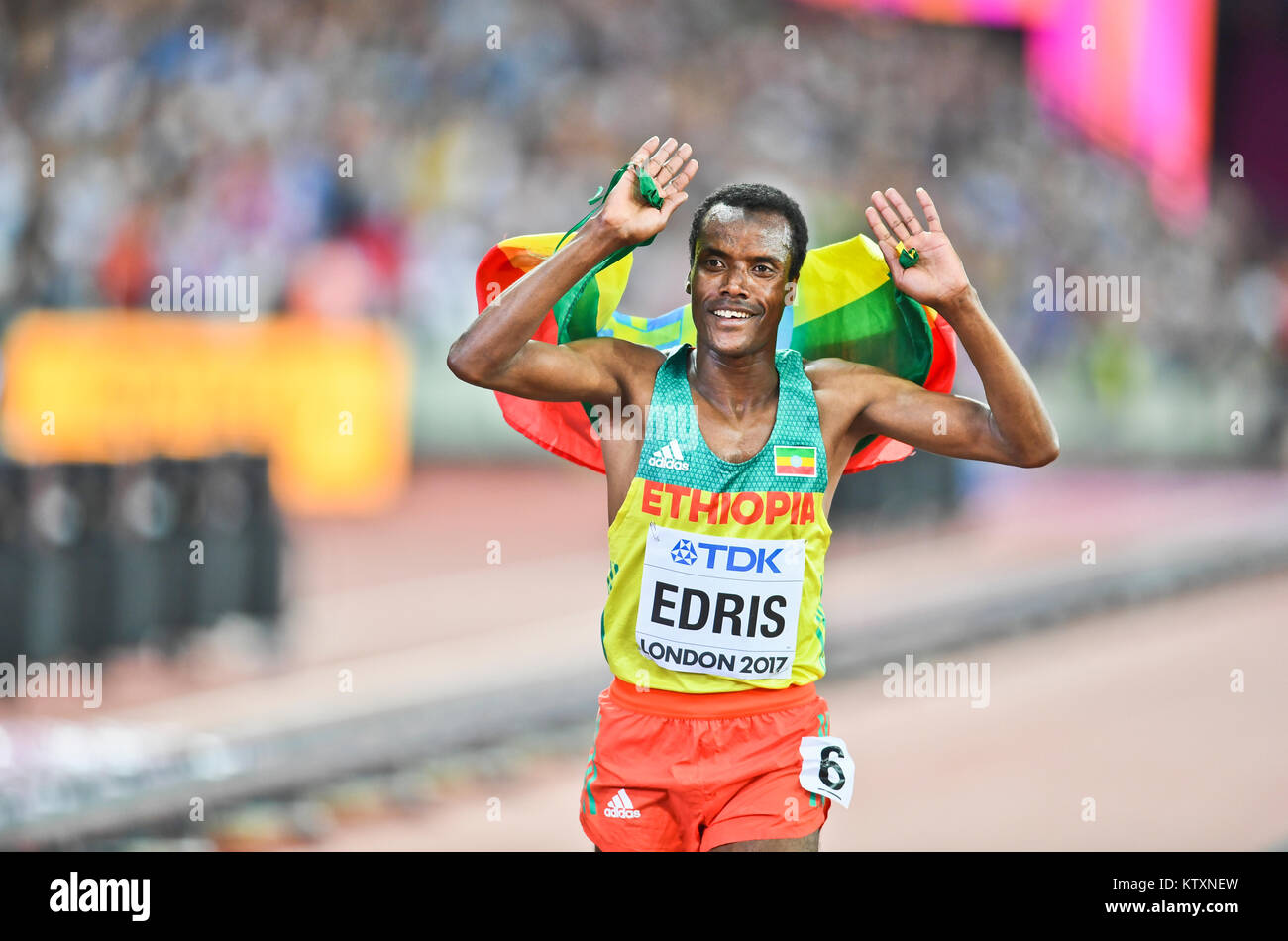 Muktar Edris (Éthiopie) remporte le 5000m hommes Médaille d'or aux Championnats du monde IAAF - London 2017 Banque D'Images