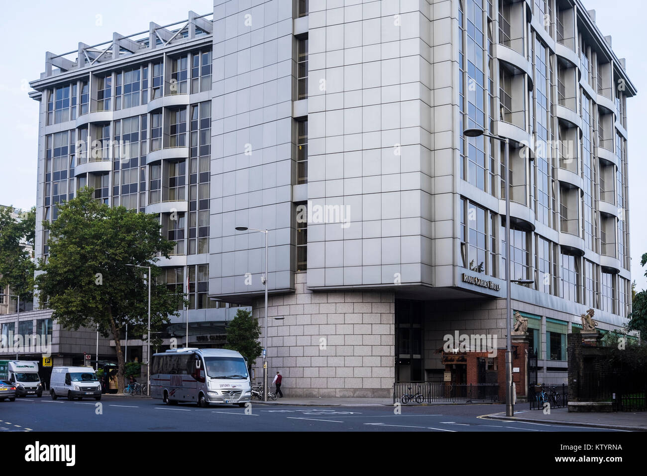 Royal Garden Hotel, Kensington, Londres, Angleterre, Royaume-Uni Banque D'Images