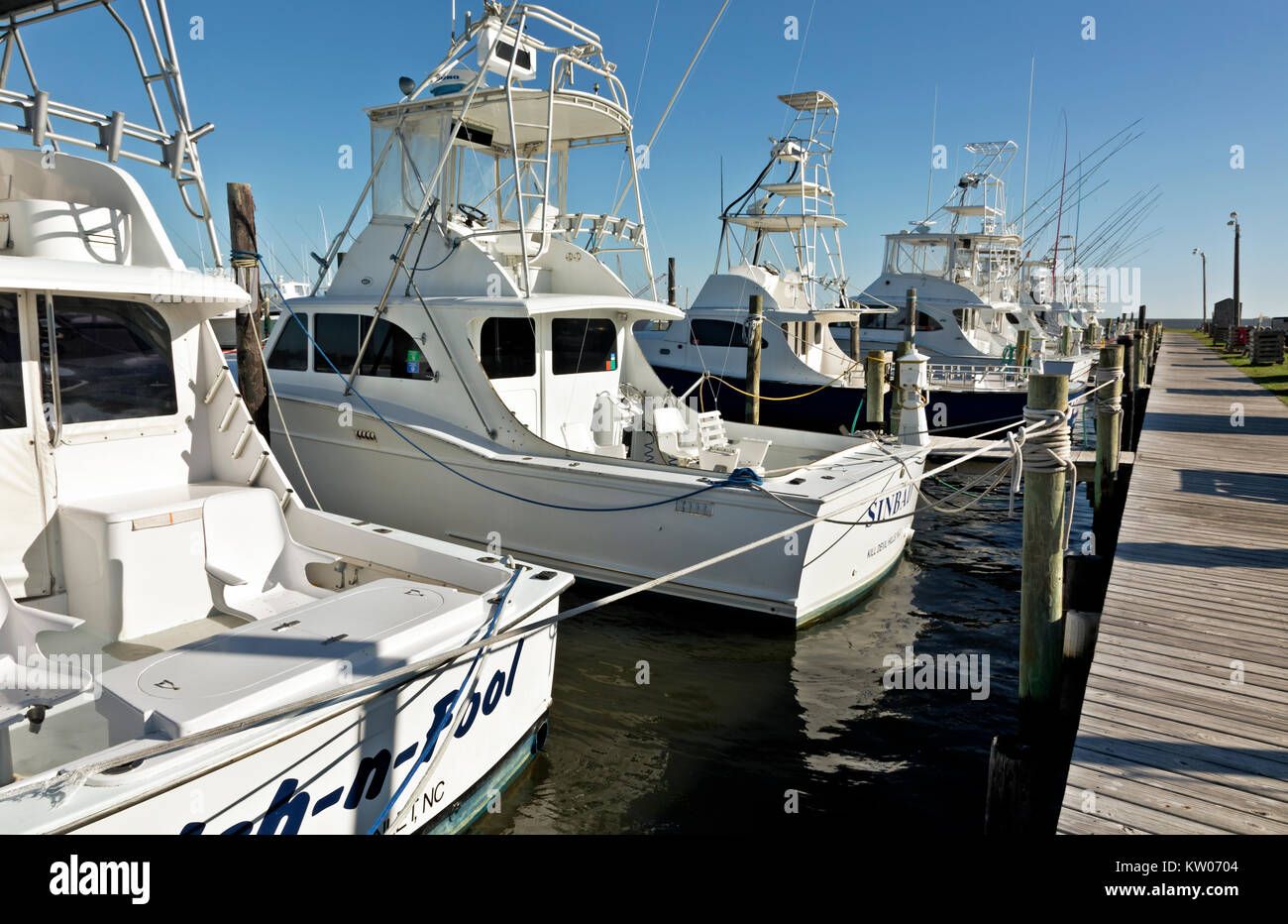 NC01163-00...CAROLINE DU moared - bateaux de pêche à l'Oregon Inlet Marina. Banque D'Images