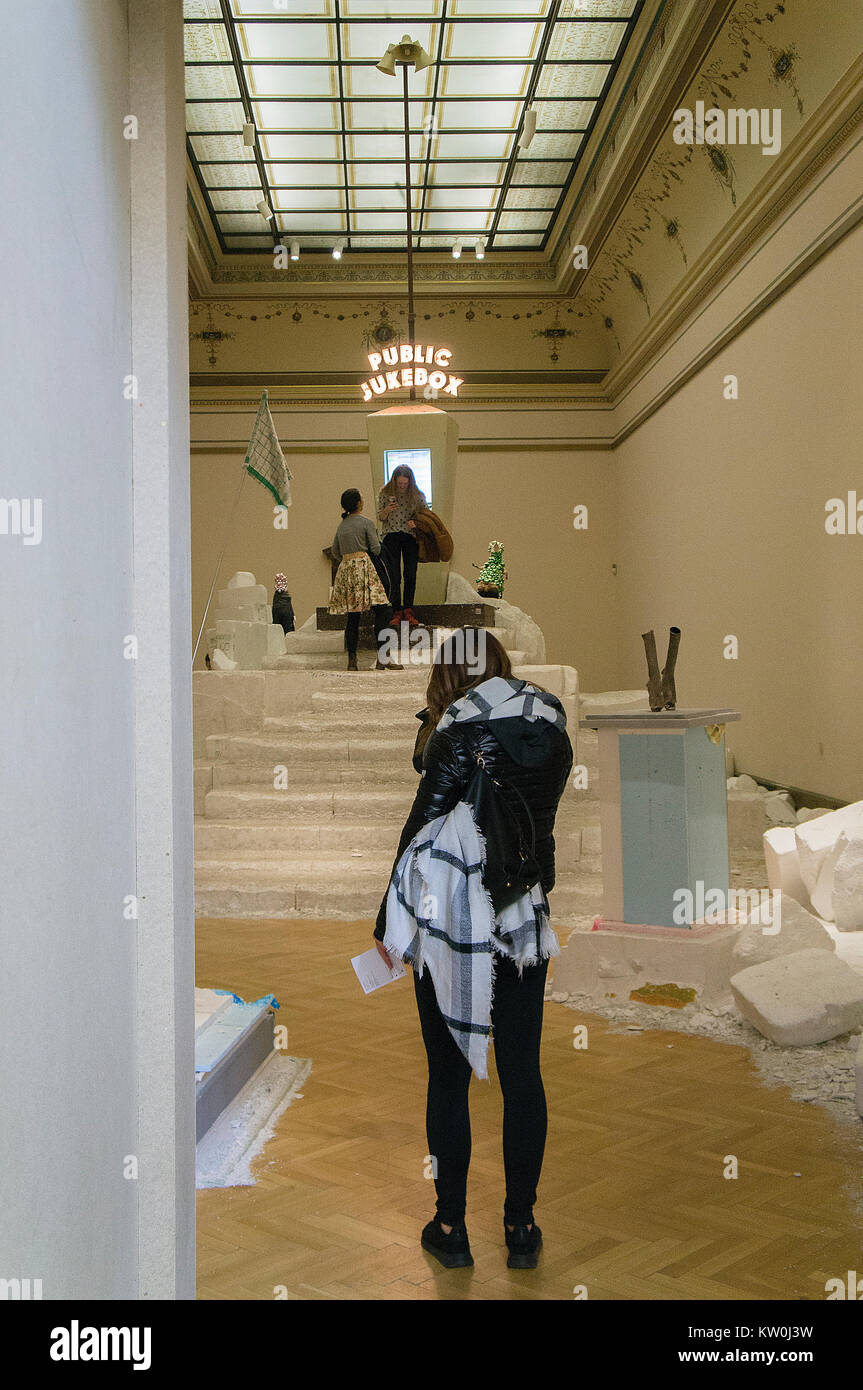 Galerie Rudolfinum, Kristof Kintera : exposition arbres nerveux Banque D'Images