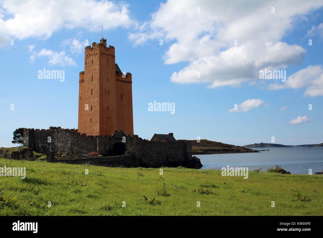 Kilcoe château sur la côte ouest de l'Irlande Banque D'Images