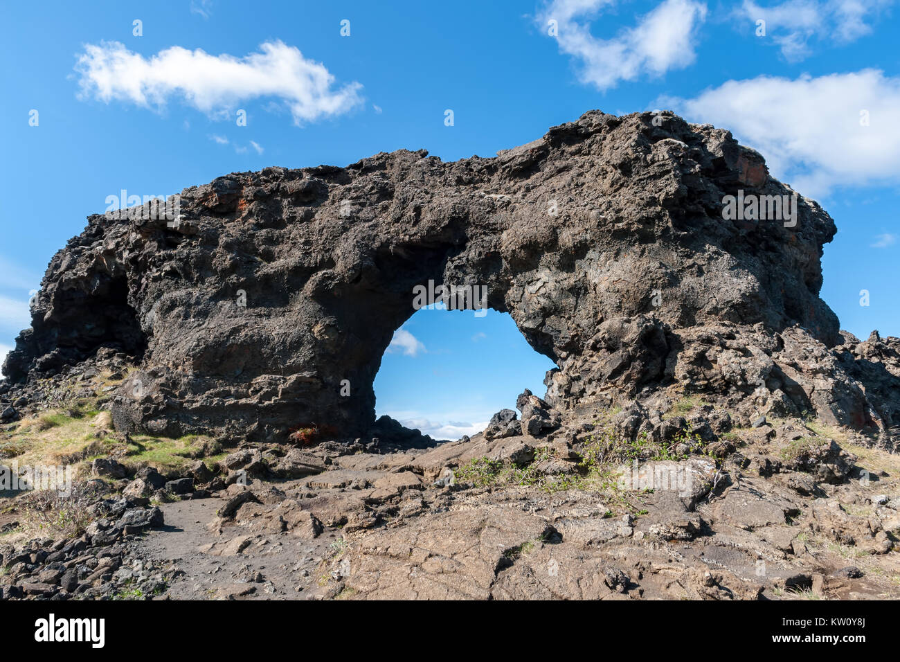 Fenêtre de lave de Dimmuborgir, 73320 - Islande Banque D'Images