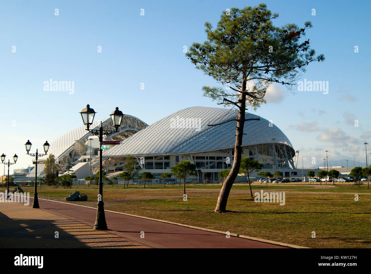 La Russie, SOCHY - 25 septembre 2017 : vue sur le Stade Olympique Fisht de l'Imereti remblai. La capacité de 40 000 stade en plein air nommé après entente Banque D'Images