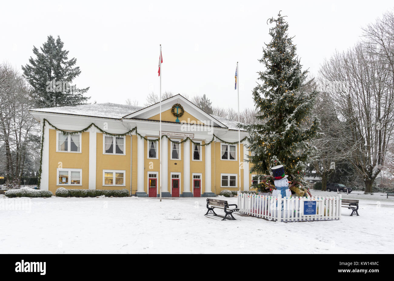 Arbre de Noël, Fort Langley Community Hall, Fort Langley, Colombie-Britannique, Canada. Banque D'Images