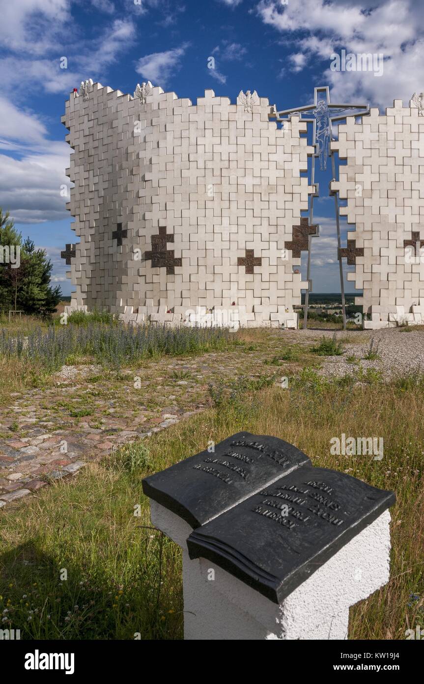 Sanctuaire de la Reine des Martyrs, calvaire de Bydgoszcz - Gate au ciel dans la vallée de la mort. Bydgoszcz, Pologne, voïvodie de Cujavie-Poméranie. Banque D'Images