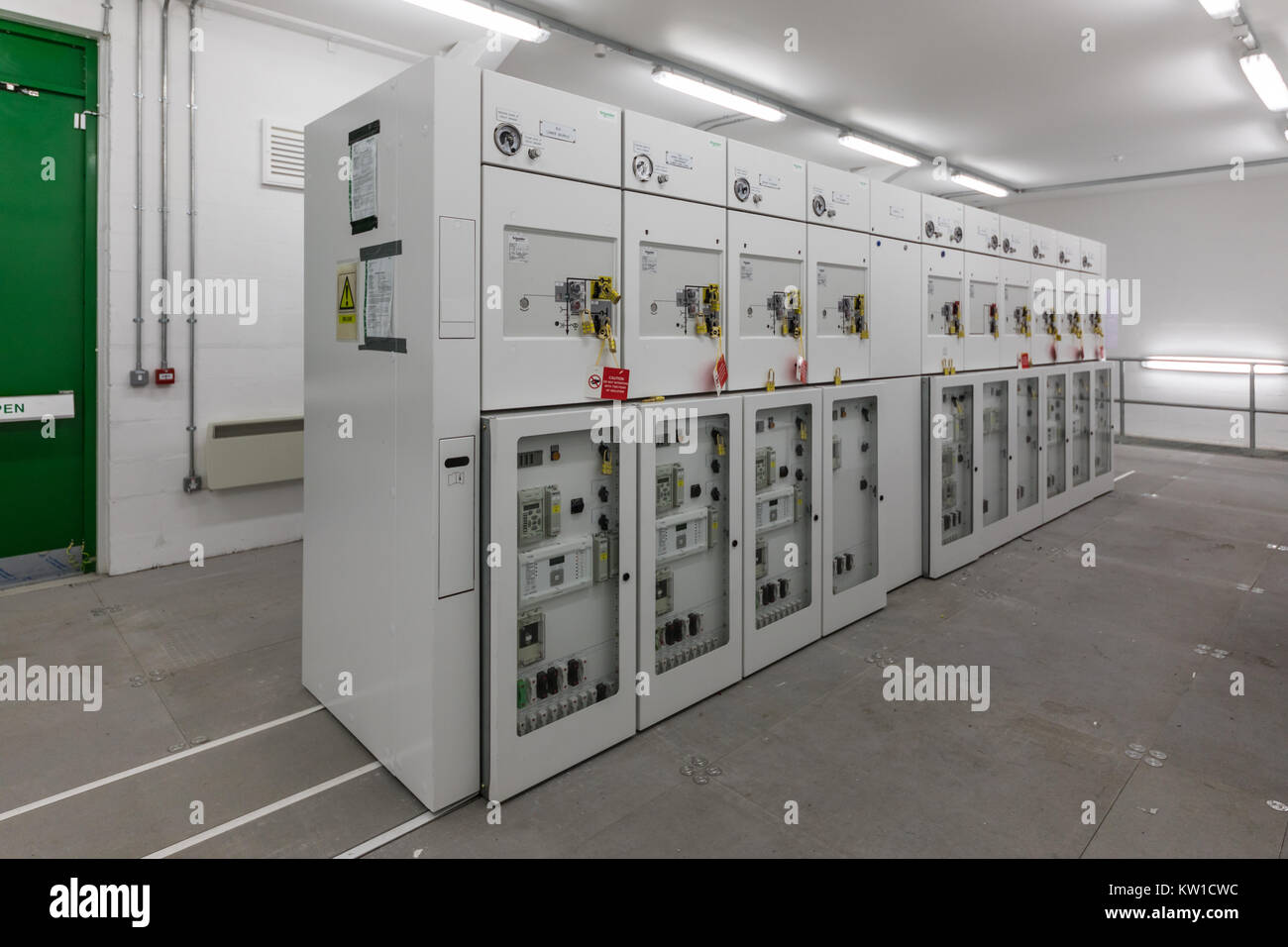 Équipements en Chambre sous-station électrique et de la construction Banque D'Images