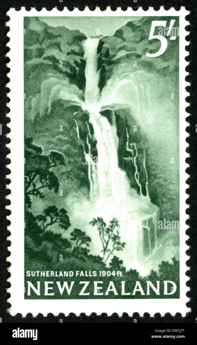 Sutherland Falls, Fiordland, Nouvelle-Zélande, en vedette sur 1960 cinq shilling stamp Banque D'Images