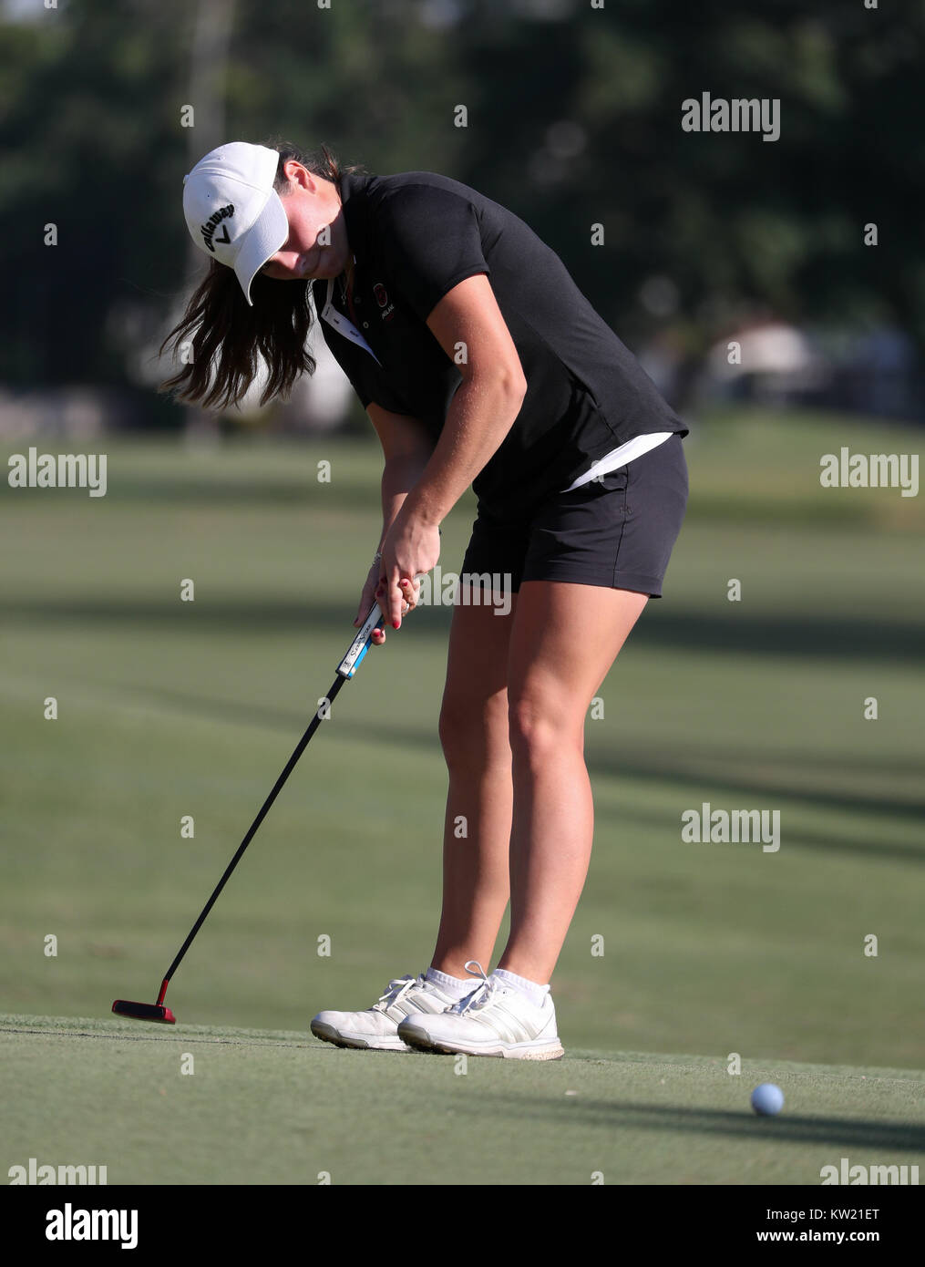 Coral Gables, en Floride, aux Etats-Unis. Dec 29, 2017. Lily peut Humphreys (Angleterre) putts à la 54ème International Junior Orange Bowl Golf Championship au Biltmore à Coral Gables, en Floride. Mario Houben/CSM/Alamy Live News Banque D'Images