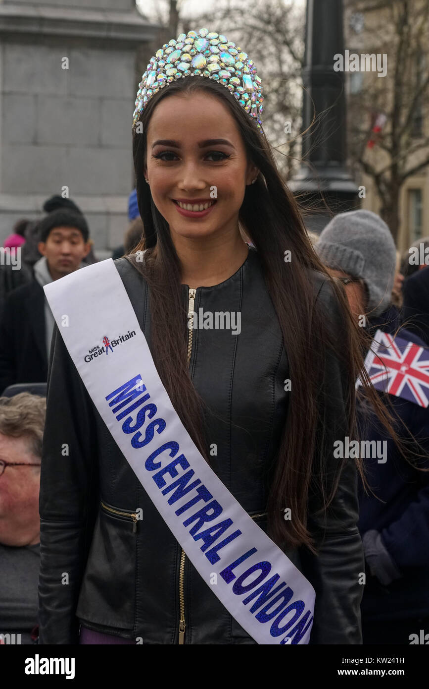 Londres, Angleterre, Royaume-Uni. 30Th Dec 2017. Francesca Miles de Mlle centre de Londres assister gratuitement à l'aperçu pour la London défilé du Nouvel An avec une performance spéciale à Trafalgar Square. Credit : Voir Li/Alamy Live News Banque D'Images