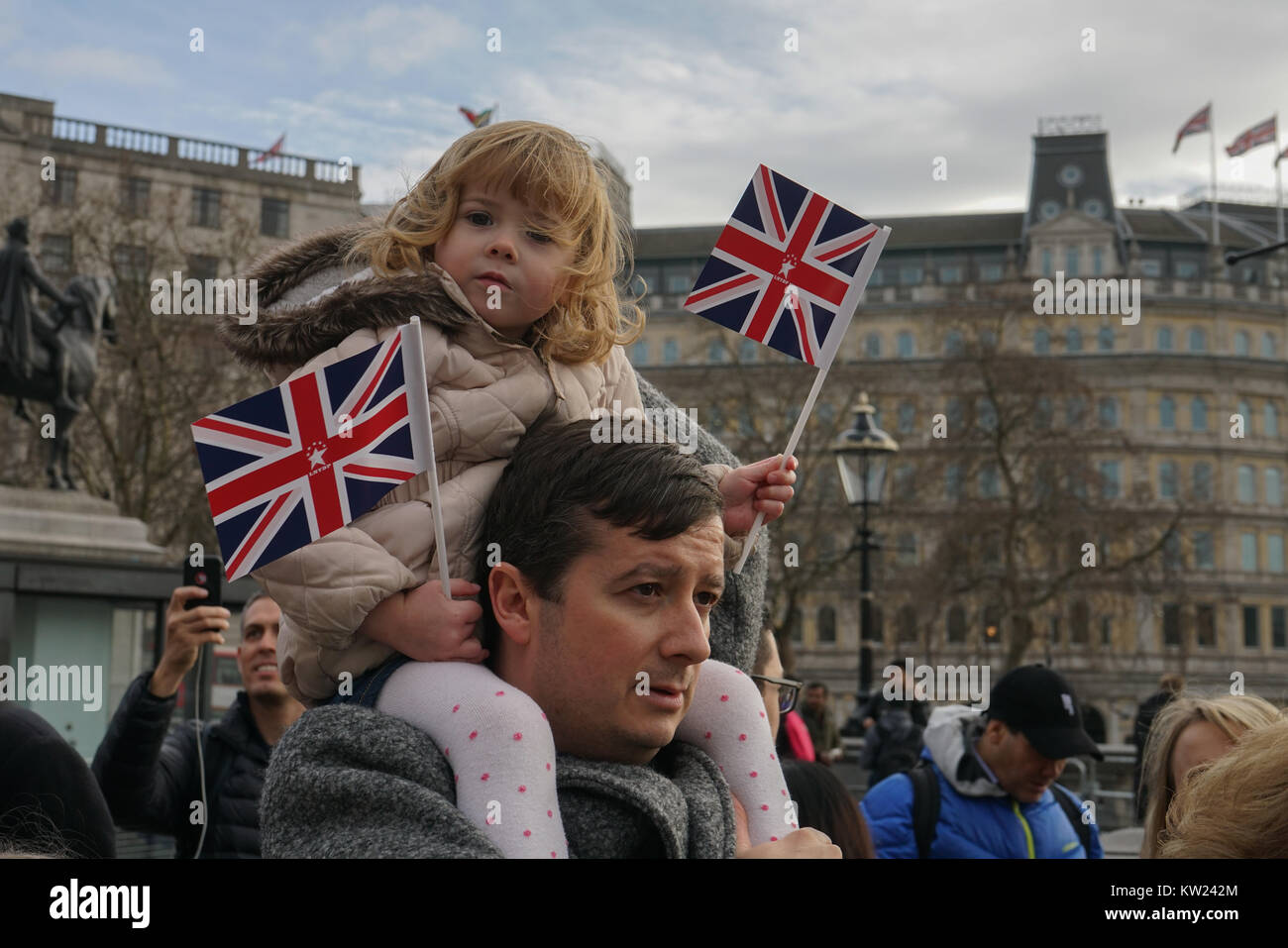 Londres, Angleterre, Royaume-Uni. 30Th Dec 2017. Les participants et les spectateurs de l'aperçu de la London défilé du Nouvel An avec une performance spéciale à Trafalgar Square. Credit : Voir Li/Alamy Live News Banque D'Images