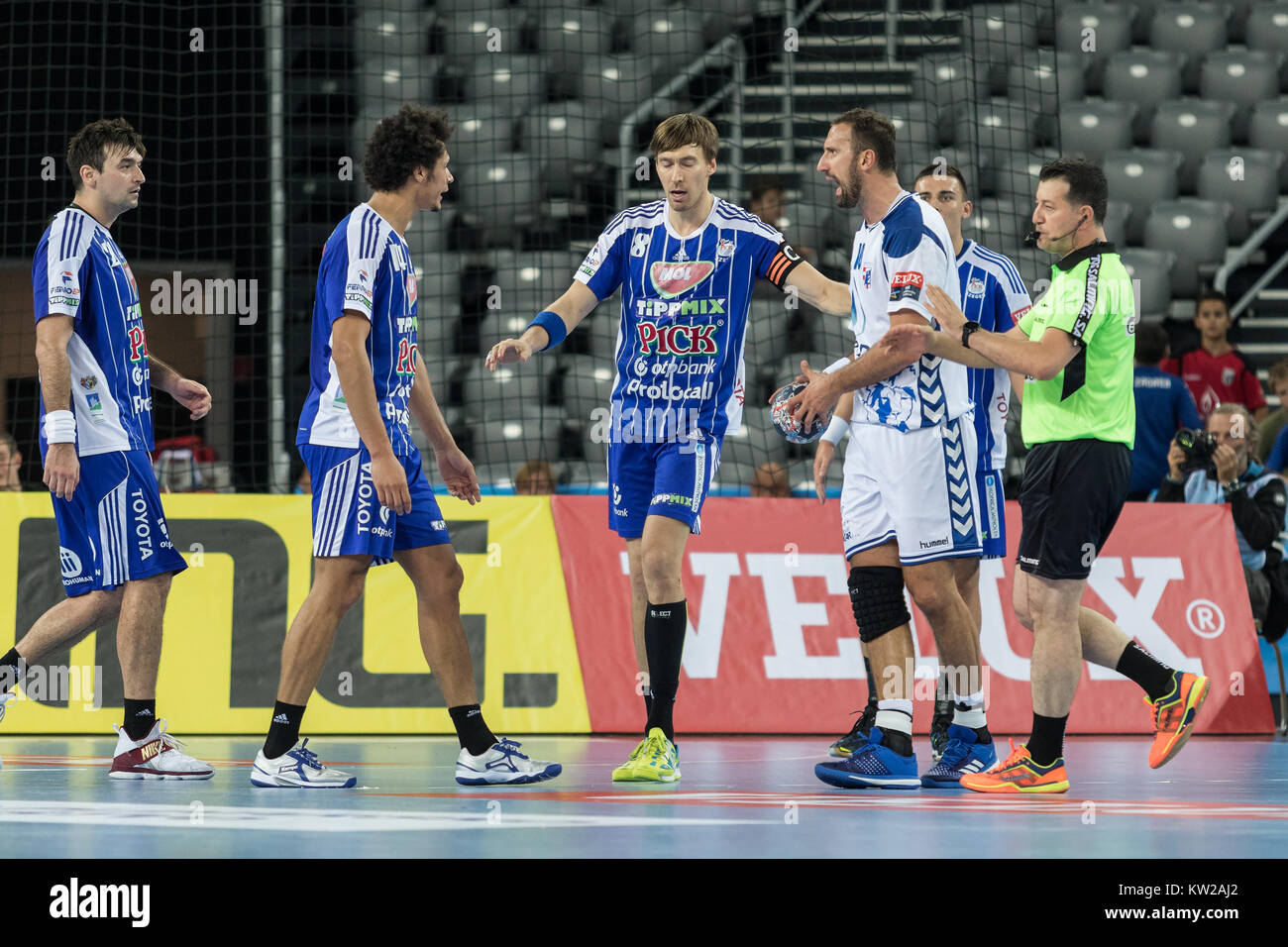 ZAGREB, CROATIE - le 23 septembre 2017 : Velux EHF Champions League VS RK Zagreb PPD Pick Szeged. Villa localité Igor (10) crier à l'adversaire Banque D'Images