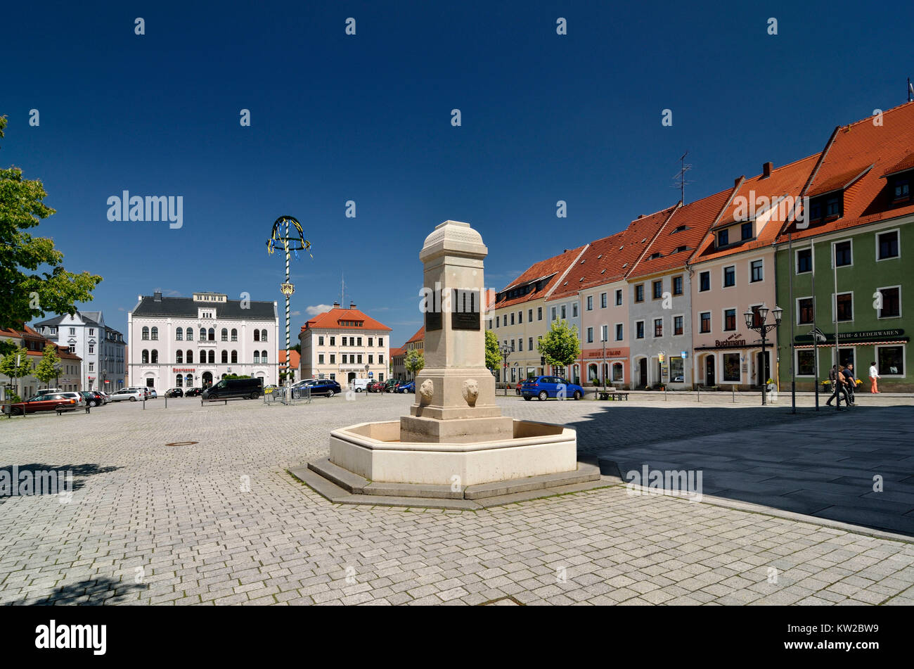 Osterzgebirge, Münstertal, marché avec lion's well, Marktplatz mit Löwenbrunnen Banque D'Images