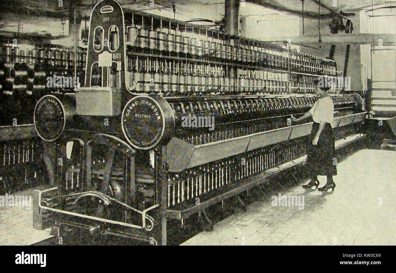 L'industrie de lin irlandais - filature de lin "moderne", en 1933 machines châssis William Barbour & sons factory, Lisburn, Irlande Banque D'Images L'industrie de lin irlandais - filature de lin "moderne", en 1933 machines châssis William Barbour & sons factory, Lisburn, Irlande Banque D'Images