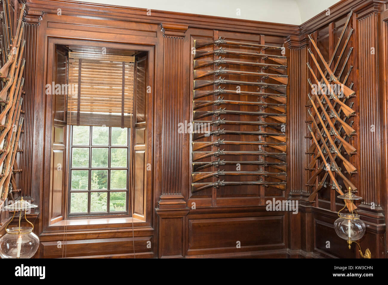Palais du Gouverneur escalier montrant les armoiries royales. Banque D'Images