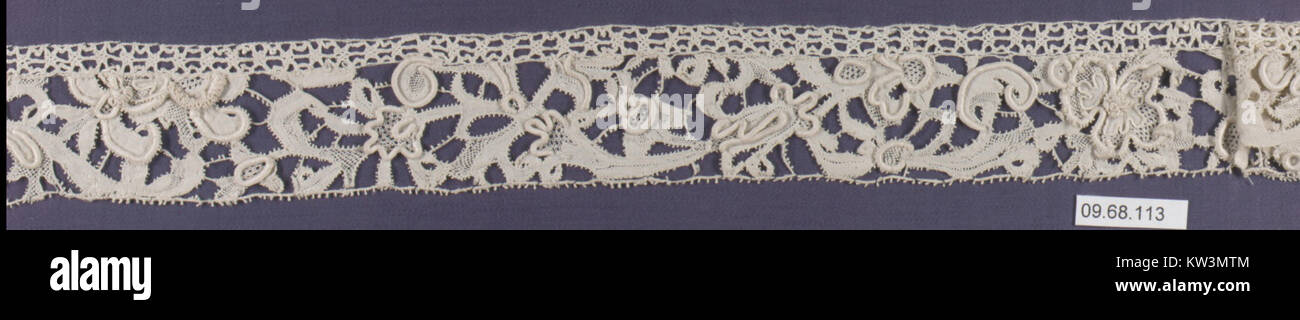 Photo d'une scène frontalière, prise en 1968, illustrant les divisions politiques et géographiques pendant la guerre froide. Banque D'Images