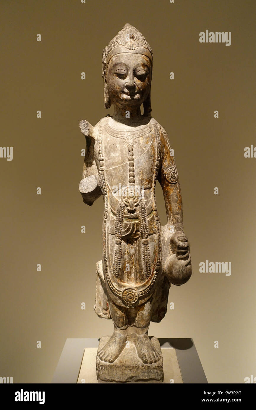 Bodhisattva Guanyin, Chine, fin 6ème ANNONCE de siècle, calcaire avec restes de coloration et de dorures Ethnological Museum, Berlin DSC02091 Banque D'Images