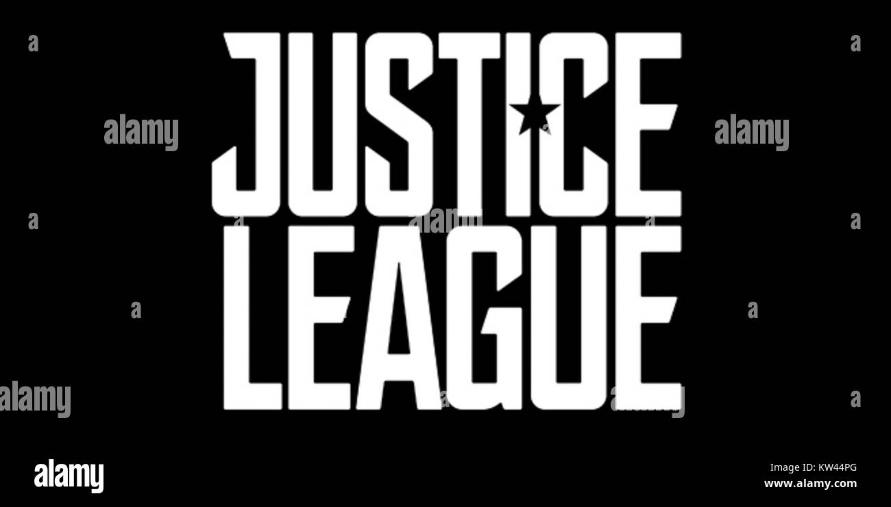 Le film Justice League de 2017 présente un ensemble de super-héros basé sur les personnages de DC Comics. Le logo symbolise le rassemblement de héros emblématiques, notamment Superman, Batman, Wonder Woman, Aquaman, et le Flash, pour combattre une menace commune. Banque D'Images