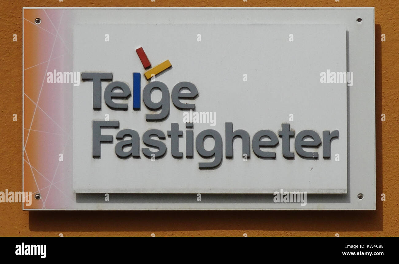 Telge Fastigheter est une société immobilière suédoise spécialisée dans la gestion immobilière. Le panneau de 2017 souligne le rôle continu de l'entreprise sur le marché immobilier suédois. Banque D'Images