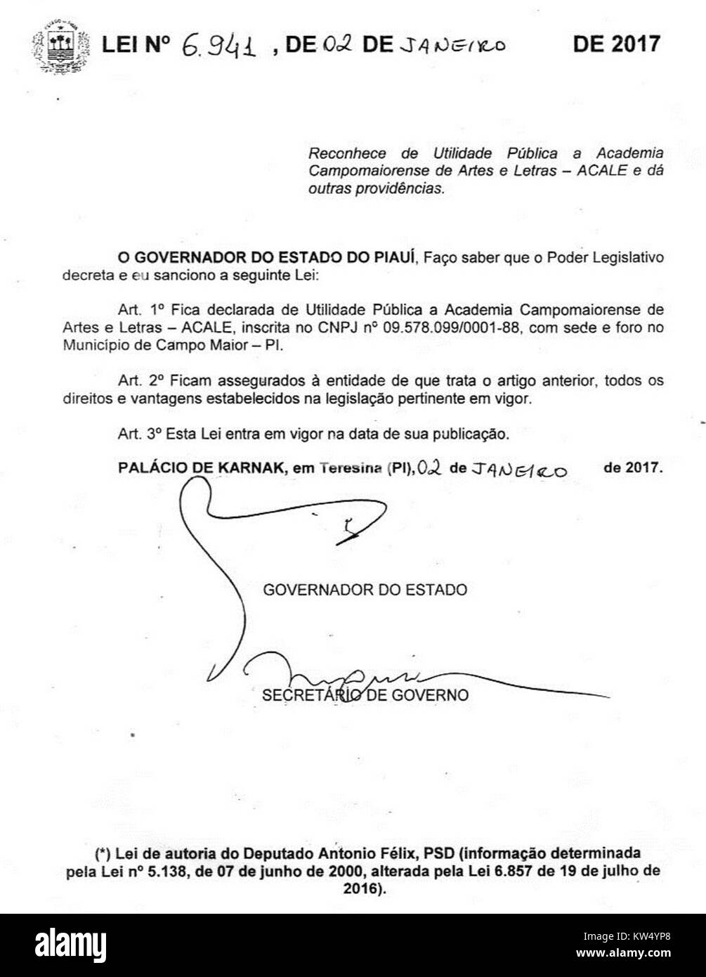 Lei Estadual 6941 da Academia Campomaiorense de Letras est une loi d'État liée à l'Académie des lettres de Campomaior, Brésil. Cette loi souligne l'importance des institutions culturelles dans la préservation du patrimoine littéraire brésilien. Banque D'Images