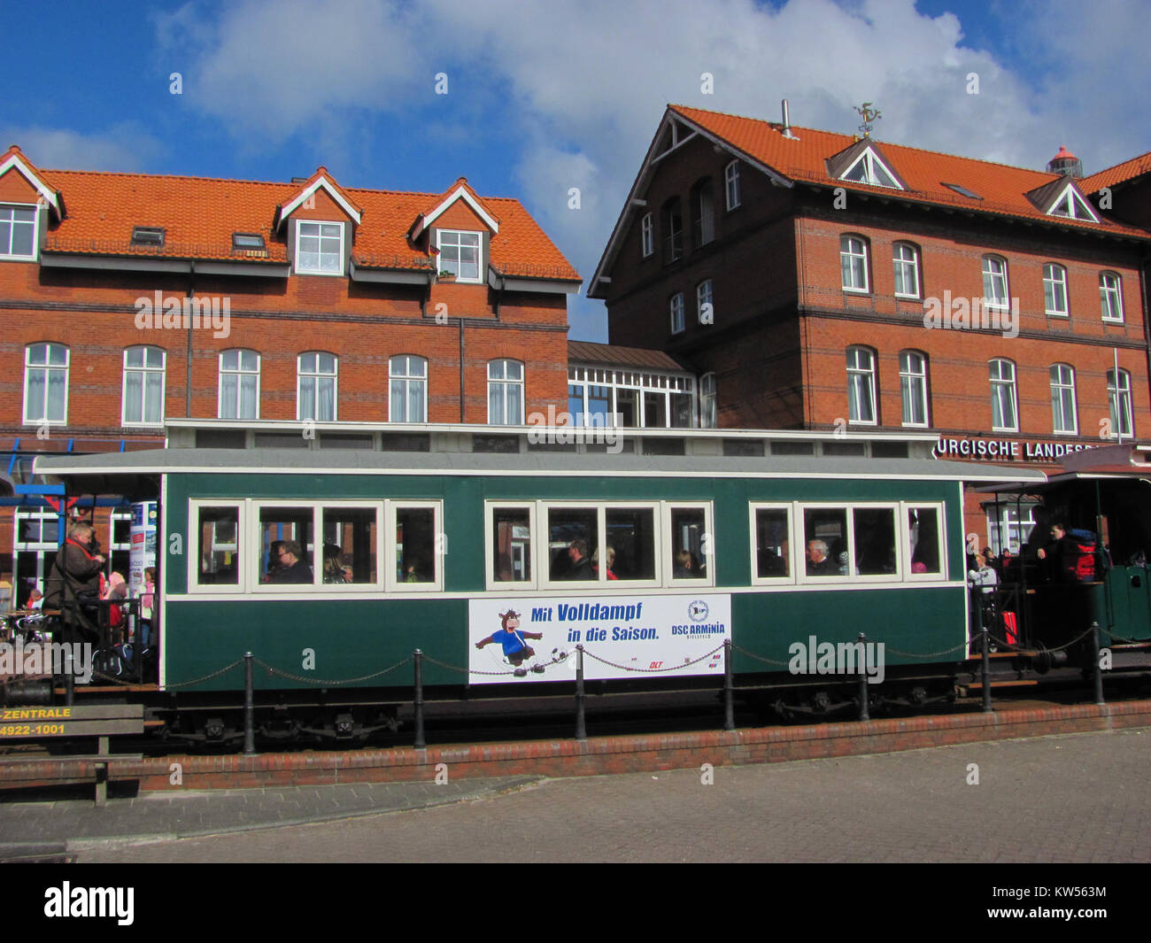 Le BKB Arminia Bielefeld est un club de football allemand basé à Bielefeld, en Allemagne. Le club a une riche histoire dans le football allemand, participant à diverses ligues et tournois. Banque D'Images