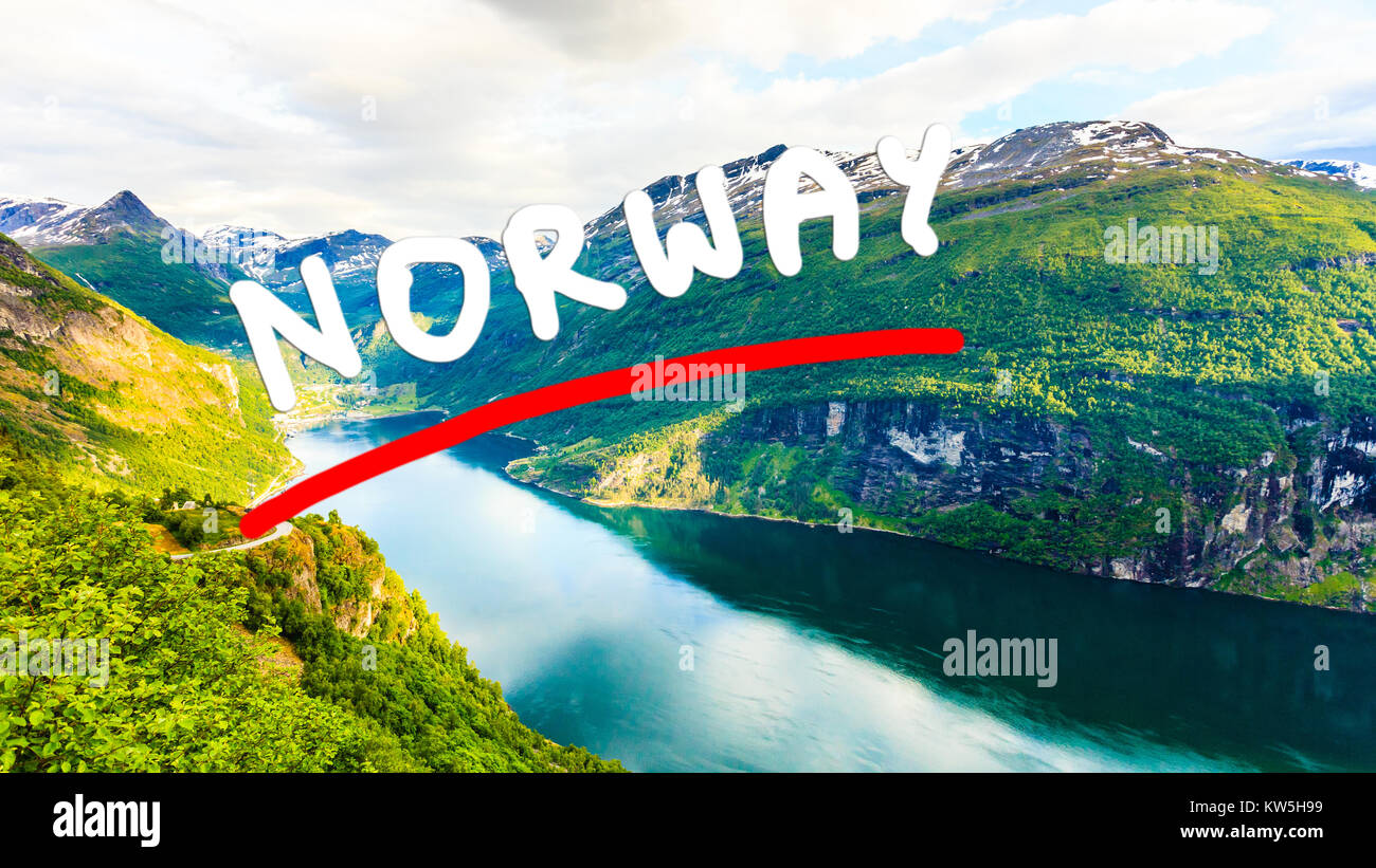 Locations de tourisme et voyage. Belle vue sur vue magique de Flydalsjuvet Geirangerfjorden Norvège, Scandinavie. Banque D'Images