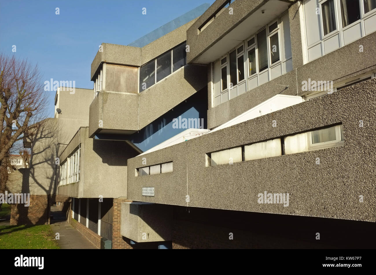 Offres et demandes de logement d'après-guerre, Thamesmead, près de Abbey Wood, au sud-est de Londres, Angleterre, Royaume-Uni, 18 Décembre 2017 Banque D'Images