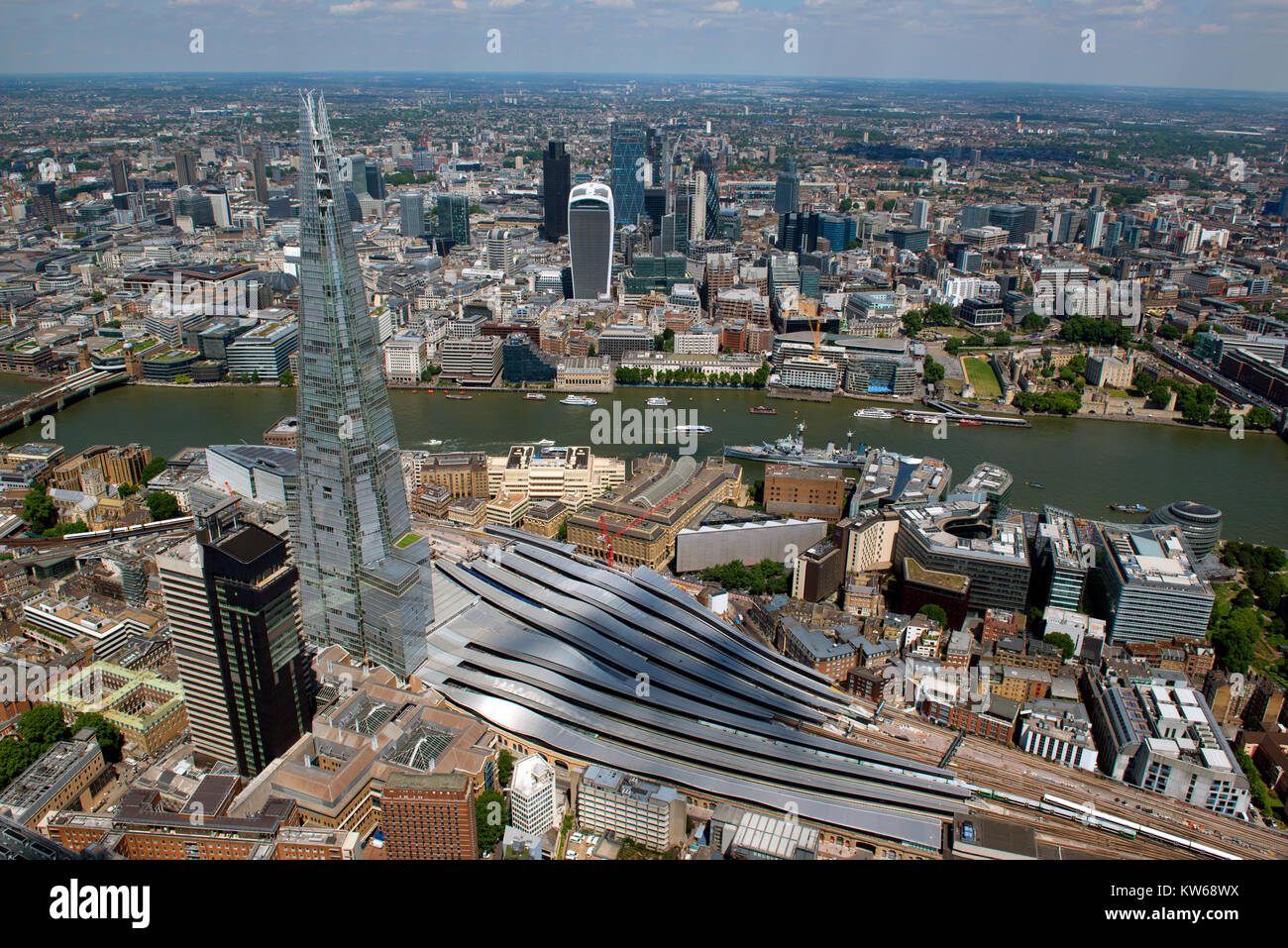 Le Shard London Bridge et que vu de l'air. Banque D'Images