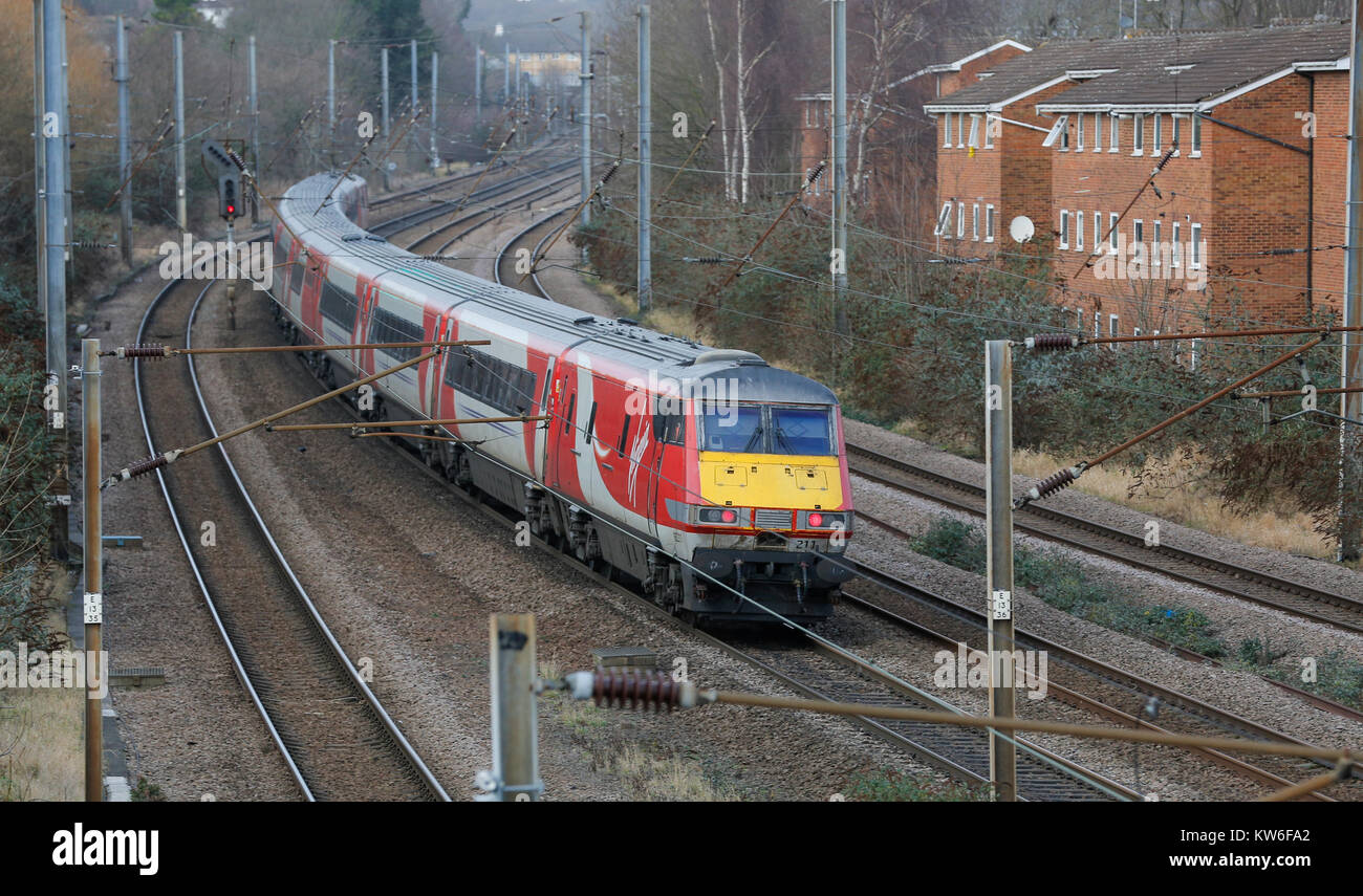 30 décembre 2017 Gare et passant par des trains Banque D'Images