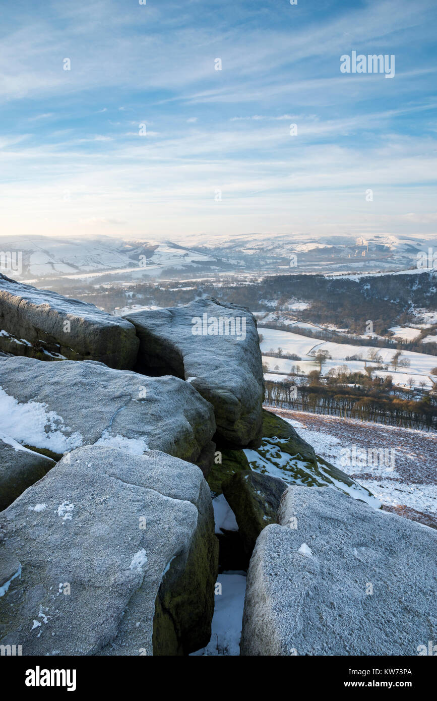 Beau matin d'hiver à Bamford bord dans le parc national de Peak District, Derbyshire, Angleterre. Banque D'Images