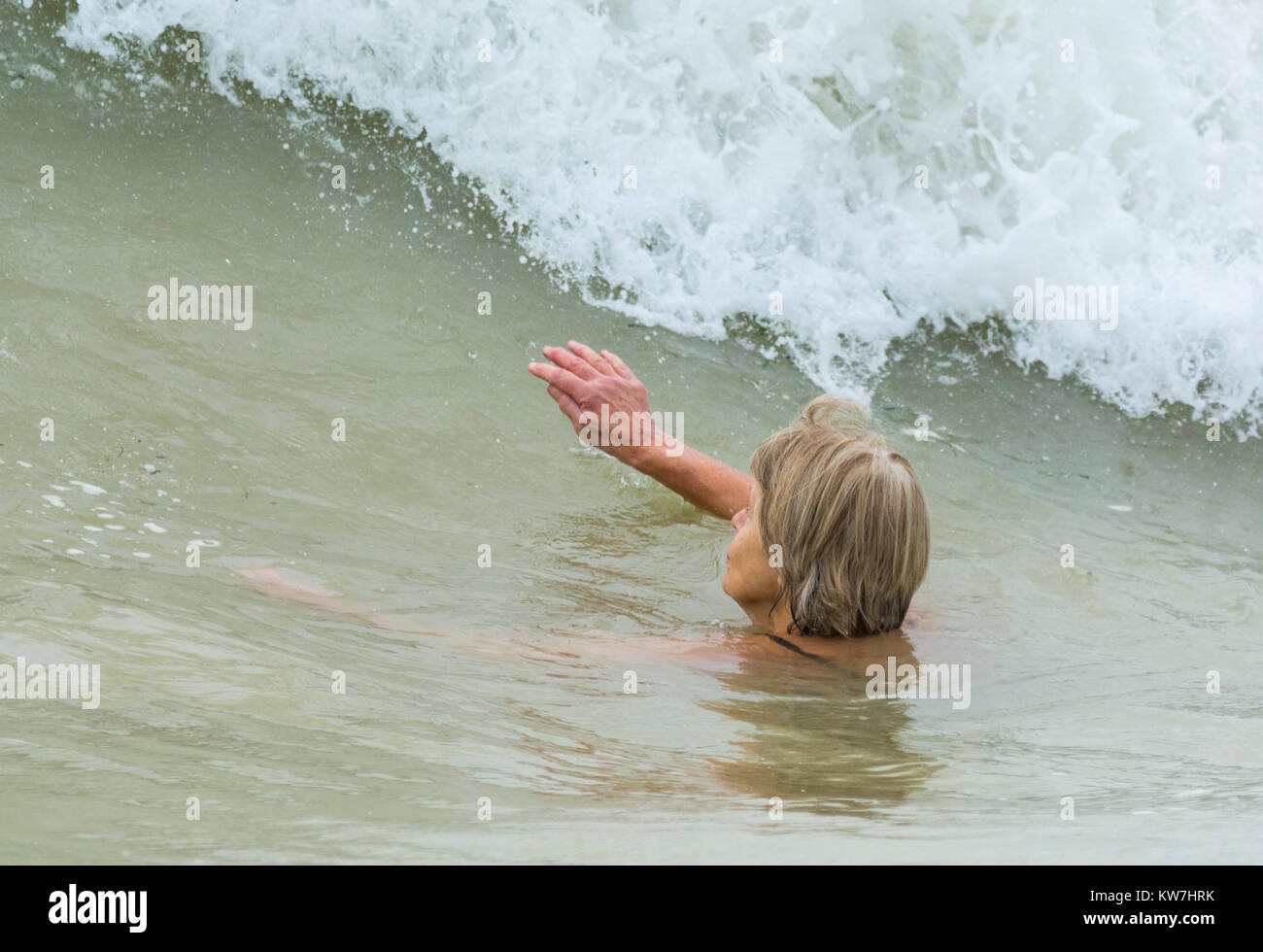 Femmes sans vetements plage hotsell
