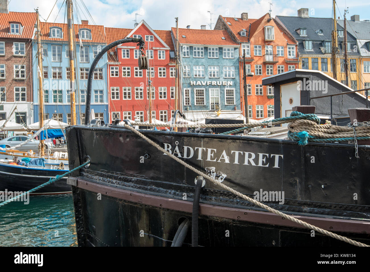 Voile théâtre à Nyhavn, un 17e siècle quartier du port de Copenhague et un front populaire attraction touristique et de divertissement. Banque D'Images