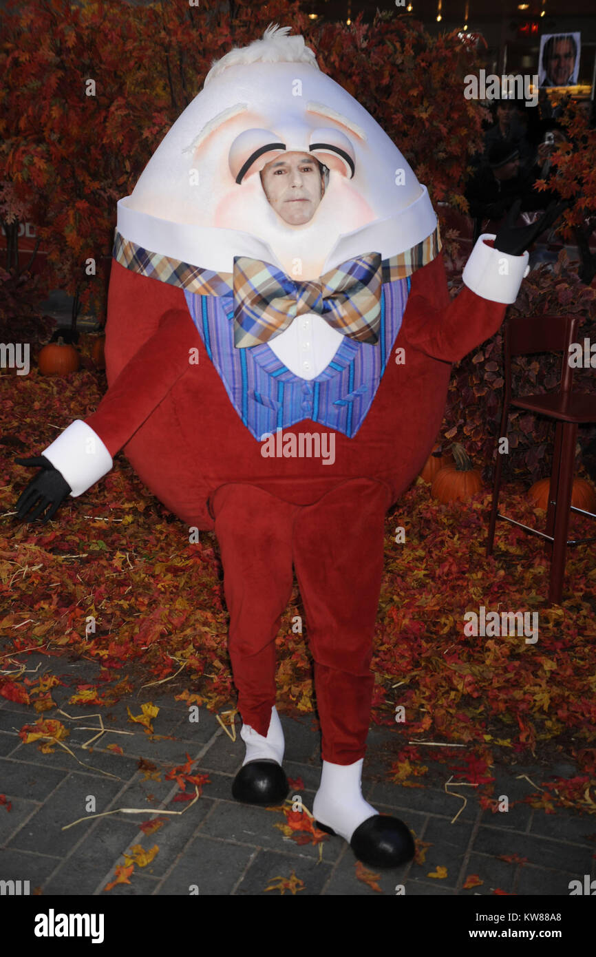 NEW YORK - Le 31 octobre : Matt Lauer fête Halloween sur NBC's "Aujourd'hui" du Rockefeller Plaza le 31 octobre 2008 à New York les gens : Matt Lauer Banque D'Images