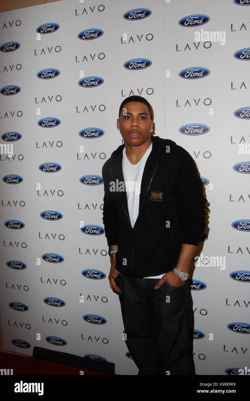 LAS VEGAS - 02 novembre : la chanteuse Nelly arrive à sa surprise d'anniversaire à Lavo restaurant et discothèque le 2 novembre 2008 à Las Vegas, Nevada. People : Nelly Banque D'Images