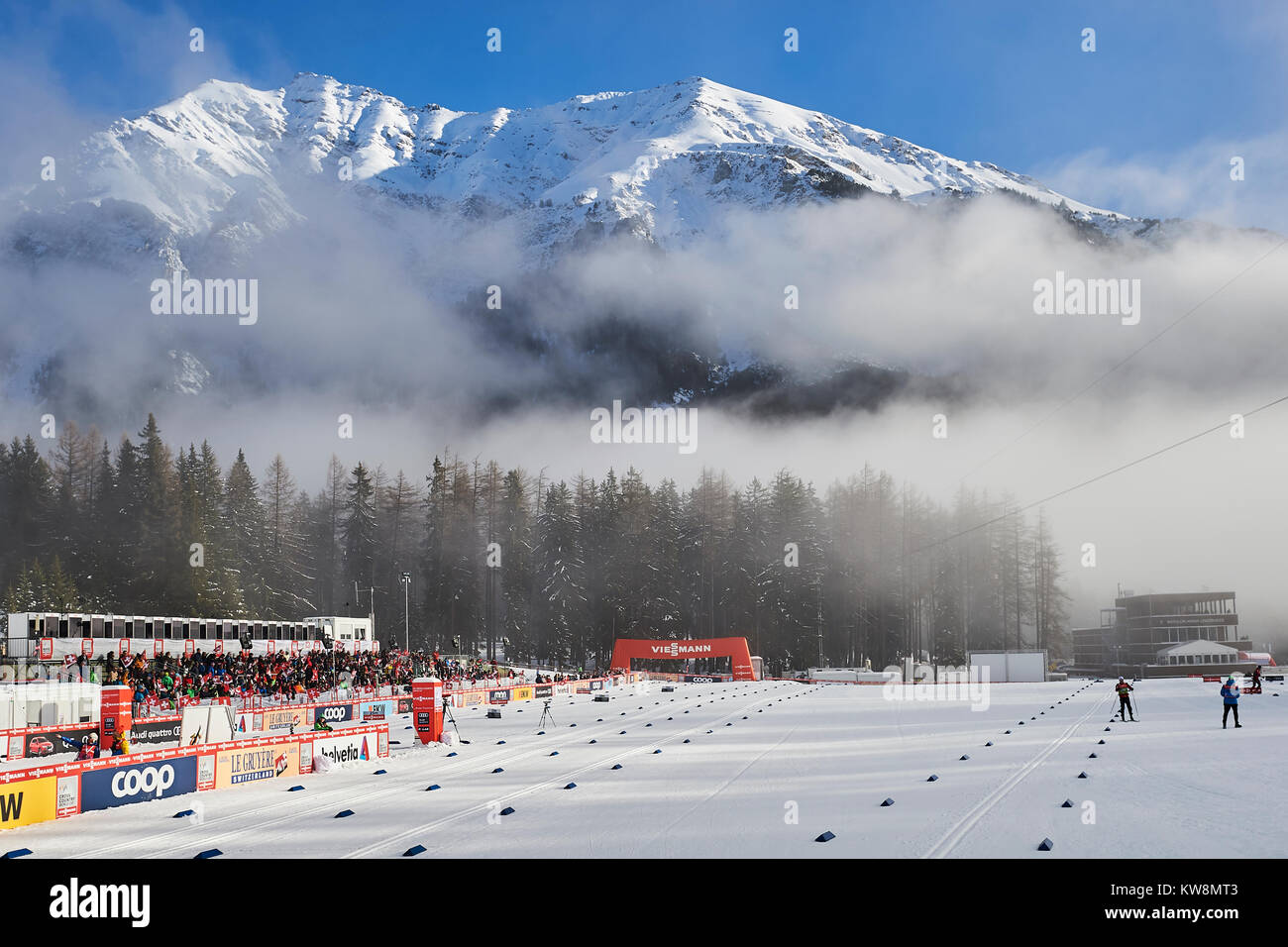 Le Lenzerheide, Suisse, le 31 décembre 2017. L'Arène de biathlon est prêt pour la mens 15 km Classic compétition à la FIS Coupe du Monde de Cross Country Tour de ski 2017 à Lenzerheide. © Rolf Simeon/proclamer/Alamy Live News Banque D'Images