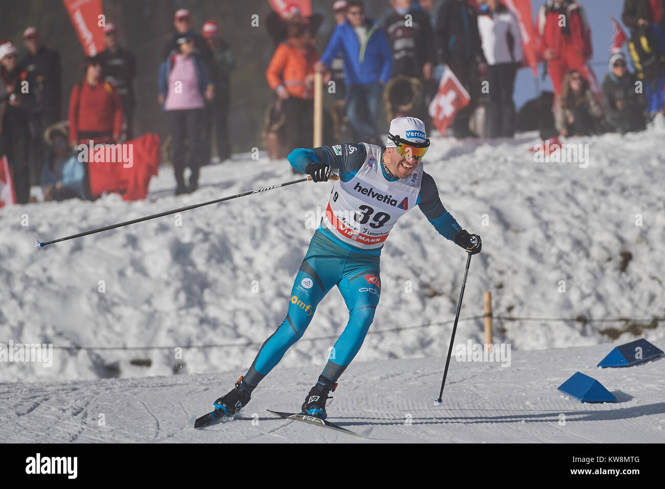 Le Lenzerheide, Suisse, le 31 décembre 2017. Maurice MANIFICAT (FRA) au cours de la mens 15 km Classic compétition à la FIS Coupe du Monde de Cross Country Tour de ski 2017 à Lenzerheide. © Rolf Simeon/proclamer/Alamy Live News Banque D'Images