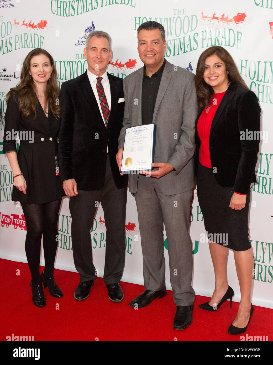 86e Congrès annuel Hollywood Parade de Noël - présentations mettant en vedette : Emily Jones-Goodwin, John Goodwin, Secrétaire d'État de Californie Alex Padilla, Angela Padilla Où : Los Angeles, California, United States Quand : 26 novembre 2017 Crédit : Sheri/WENN.com Determan Banque D'Images