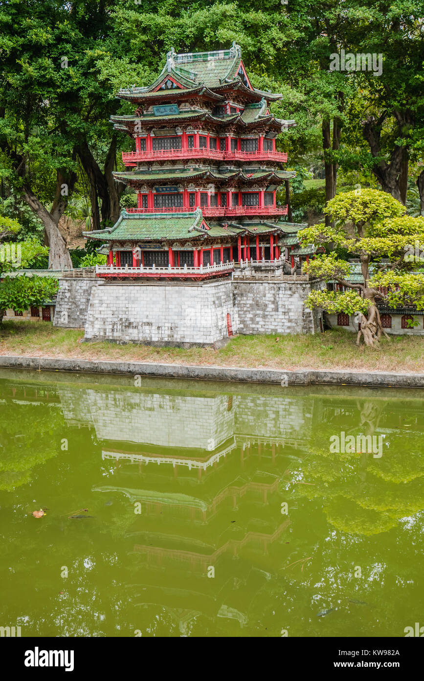 Monument Chinois version miniature tengwang pavilion Banque D'Images