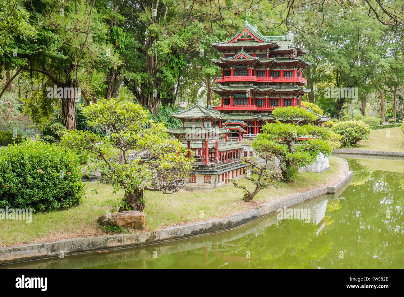 Monument Chinois version miniature tengwang pavilion Banque D'Images