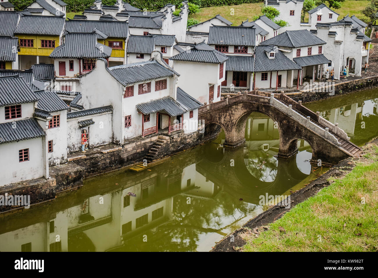Monument Chinois version miniature du lac de l'ouest Banque D'Images