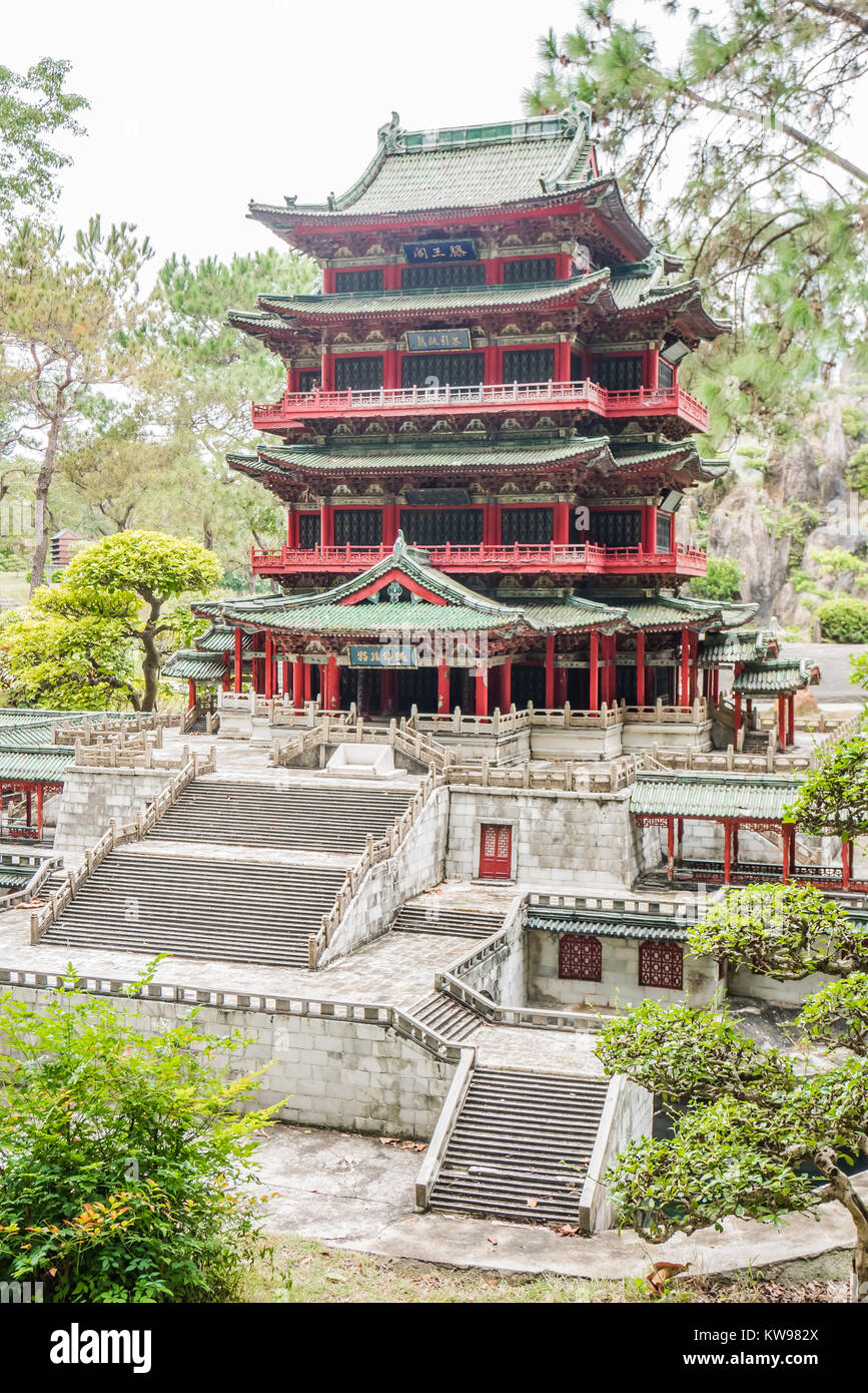 Monument Chinois version miniature tengwang pavilion Banque D'Images