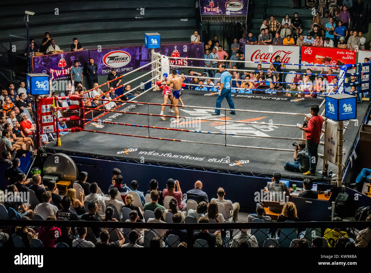 Stade rajadamnern est un stade de boxe Muay Thai à Bangkok en Thaïlande Banque D'Images